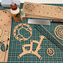 Cargar imagen en el visor de la galería, Crossingham Wooden Gear Clock