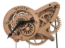 将图片加载到图库查看器，Sebringville Wooden Gear Clock
